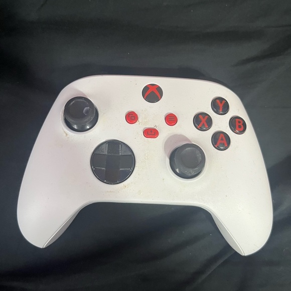 Xbox series s bundle - Picture 3 of 5